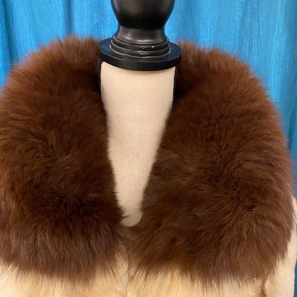 Tuleh trimmed chinchilla ana fox collar cropped jacket, XS - Picture 5 of 15